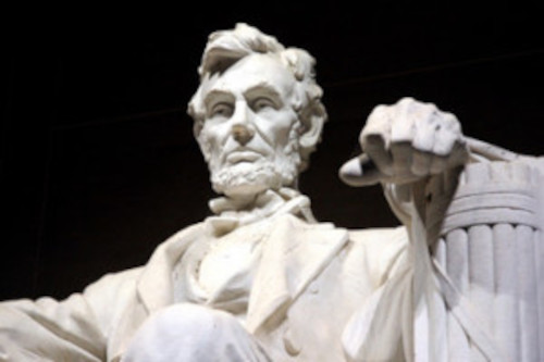Photo closeup of Lincoln Memorial