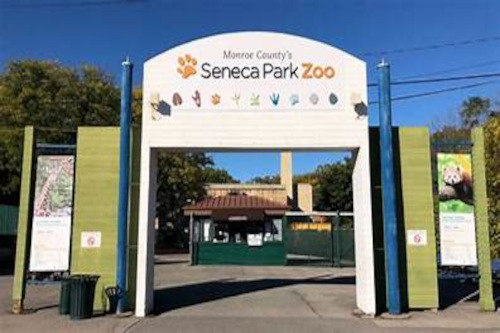 Photo of the front entrance sign to the Seneca Park Zoo
